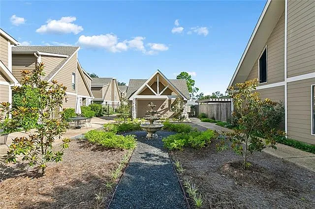 500 Aries Dr #6B — Photo 2