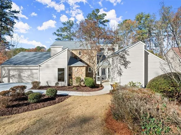 4337 Lake Chimney Ct NE, Roswell, GA 30075
