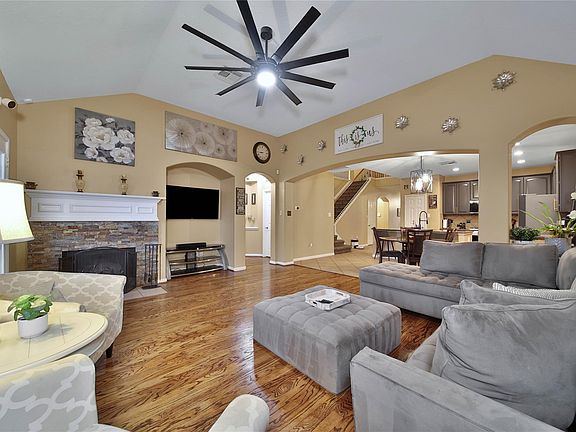 5th image of 4411 Bridgestone Maple Dr