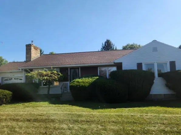 220 N Outer Dr, Bad Axe, MI 48413