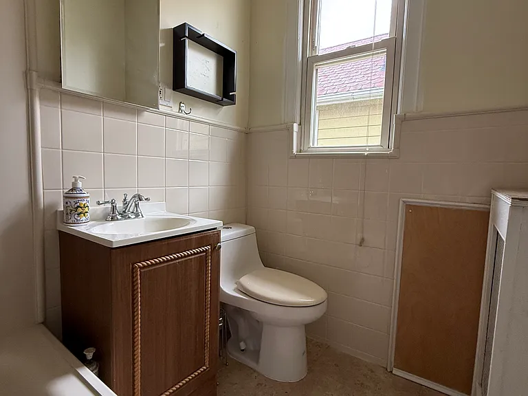 3735 Oceanic Ave #2F — Photo 4