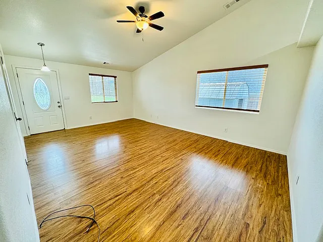 2715 Denton Trl — Photo 13