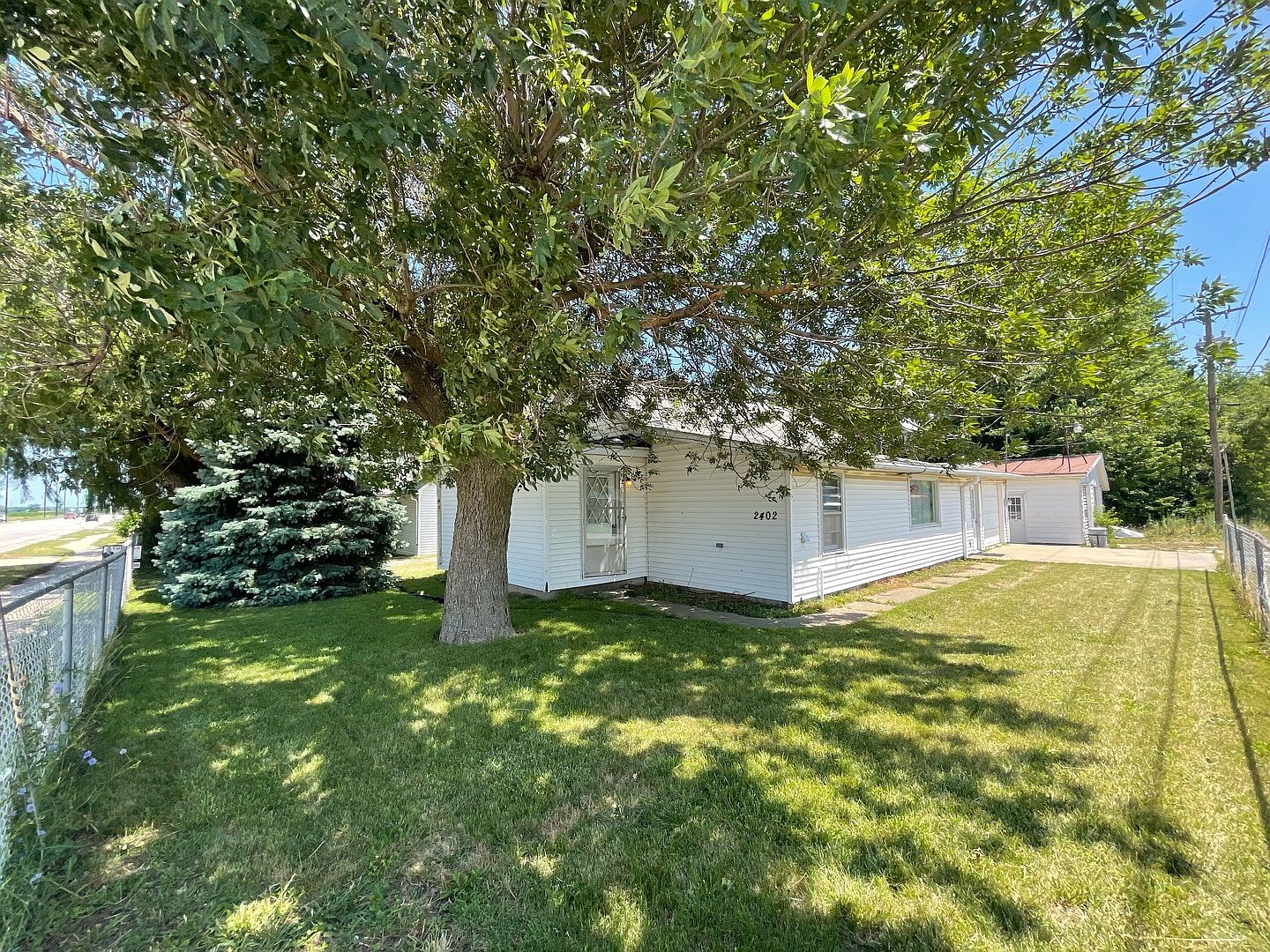 2402 N Market St, Champaign, IL 61822 MLS 11821281 Zillow