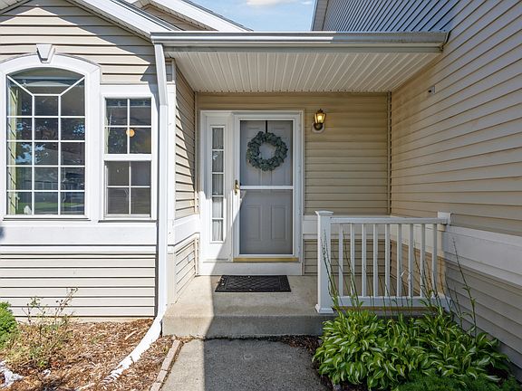 2nd image of 1823 Quail Cove Dr