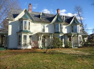 31 Maple St #A, Florence, MA 01062