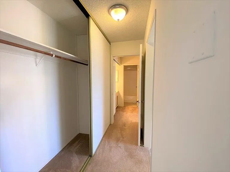 4 Commodore Dr #439 — Photo 11