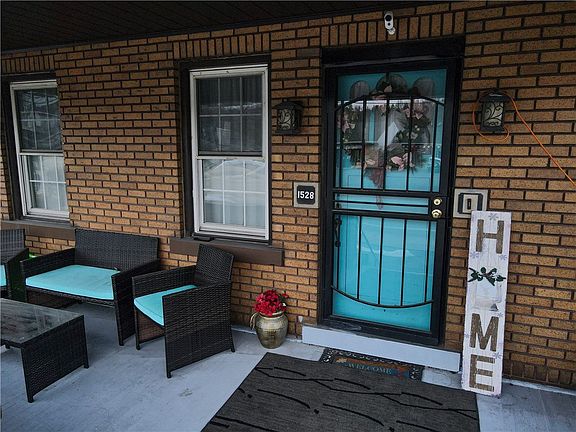2nd image of 1528 Lincoln Way