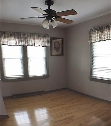 3rd image of 3442 N Stearns Ave