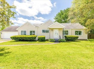 4357 Keewahdin Rd, Fort Gratiot, MI 48059