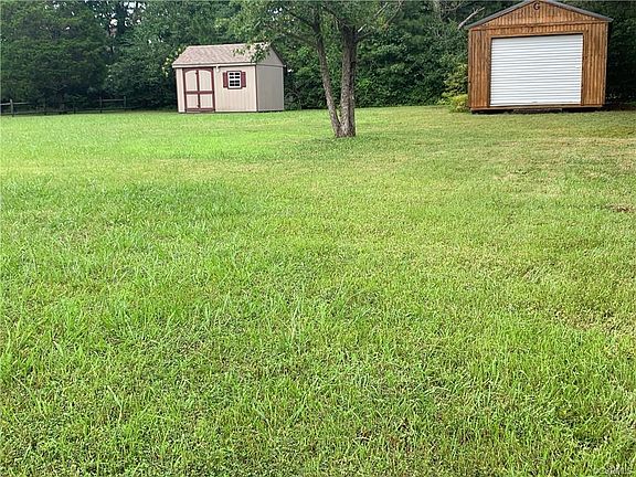 3rd image of 10407 Jordan Dr