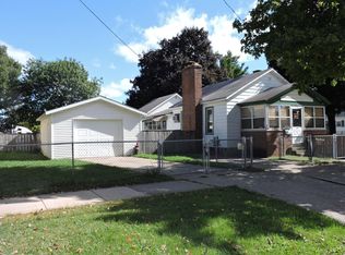 914 Muskegon Ave NW, Grand Rapids, MI 49504