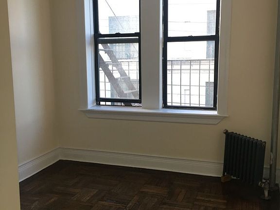 4th image of 432 Suydam St APT 9D