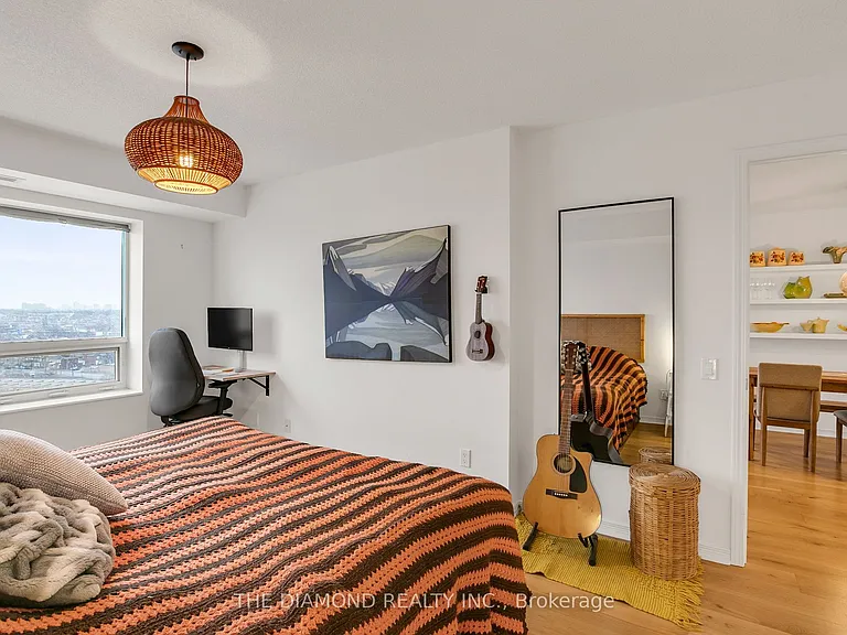 61 Heintzman St #1501 — Photo 25