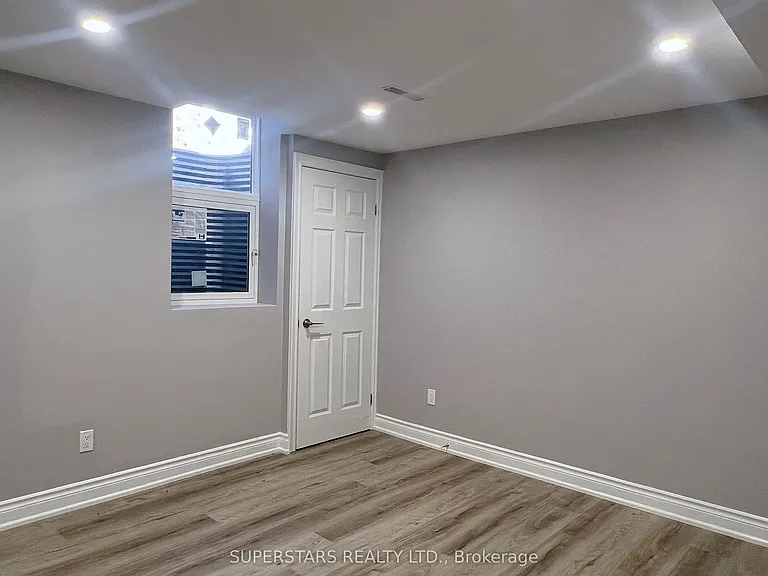 26 Tavistock Ct #BASEMENT — Photo 11
