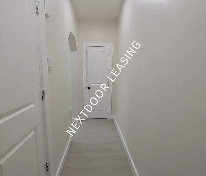 346 Princeton Ave #3M — Photo 7