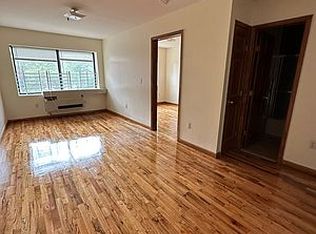 84-21 Lander St #2F, Jamaica, NY 11435