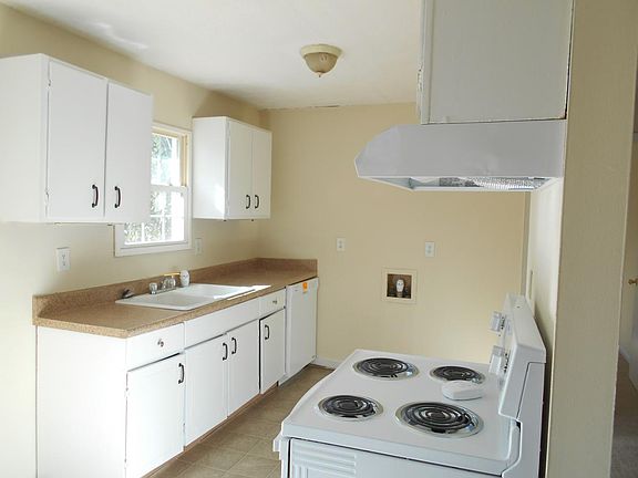 5th image of 7607 Sunbonnet Ln