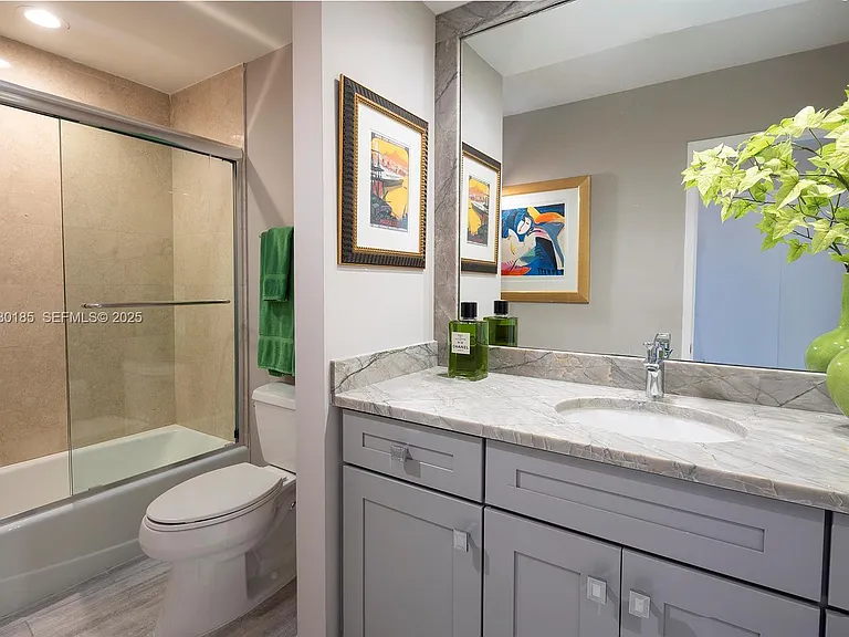 2450 Presidential Way #Penthouse 7 — Photo 13