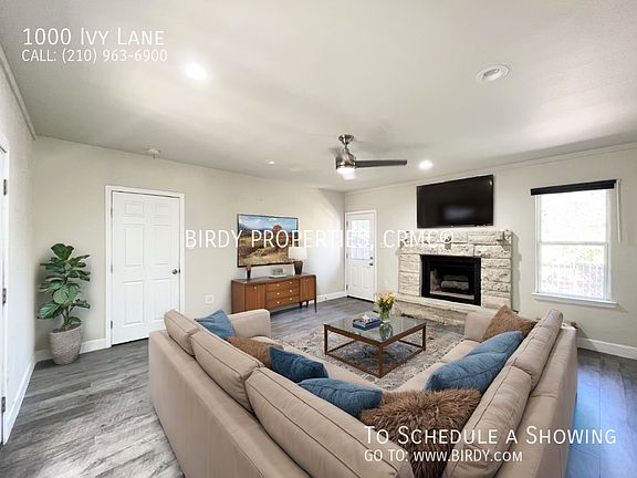 4th image of 1000 Ivy Ln