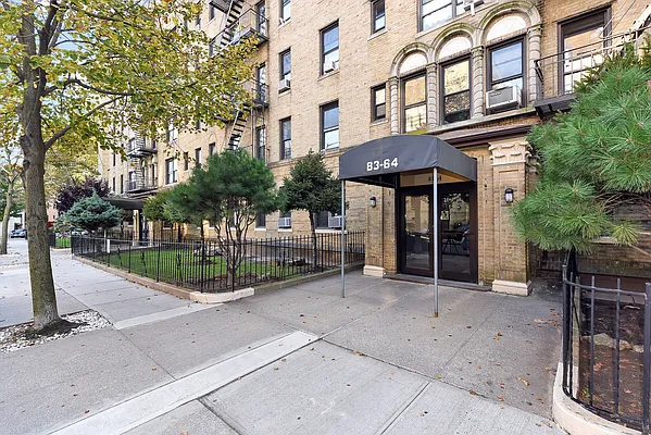 Sold by Better Homes & Gardens FH Realty | media 6