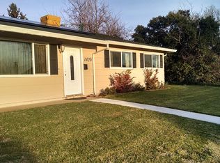 1420 Hemlock Ave, Anderson, CA 96007