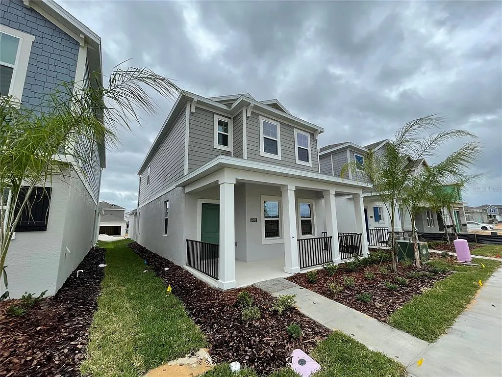 4 bed, 3.0 bath, 2023 sqft, $2,800 — Photo 2