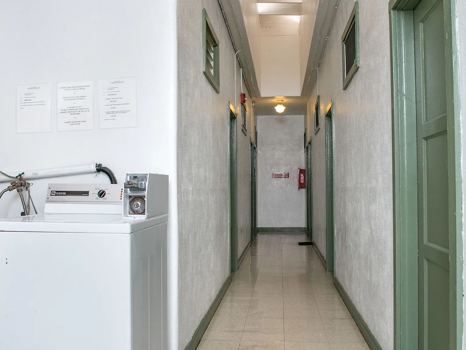 Studio, 200 sqft, $950 — Photo 4