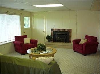 3rd image of 6814 State Highway 303 NE
