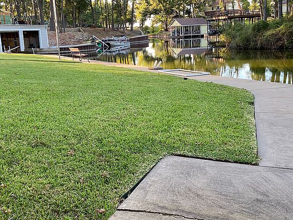 SIDEWALK ON WATERFRONT