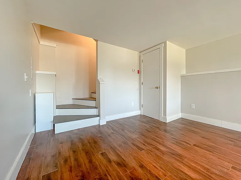 300 Preble St #R — Photo 49