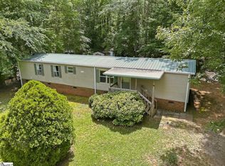 586 Kimbark Ln, Fountain inn, SC 29644