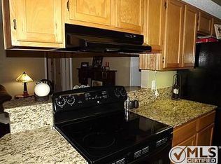 1004 High Crest Dr, Azle, TX 76020