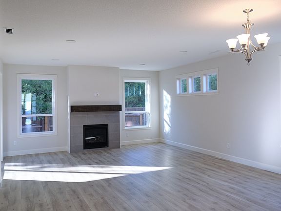 3rd image of 8208 NE 168th Pl