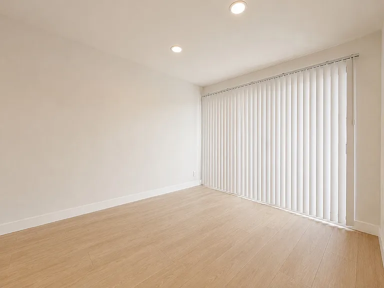 4727 Kester Ave #201 — Photo 8