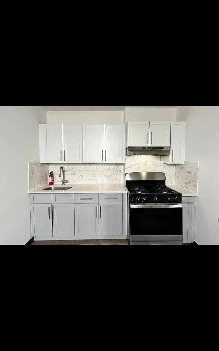 2 bed, $2,100 — Photo 1