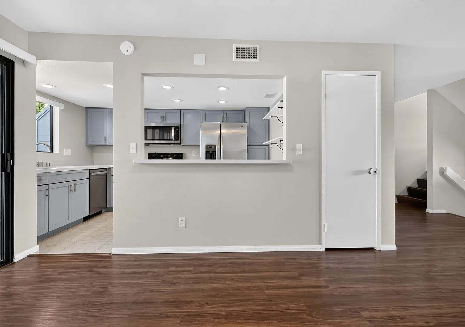 841 America Way — Photo 3