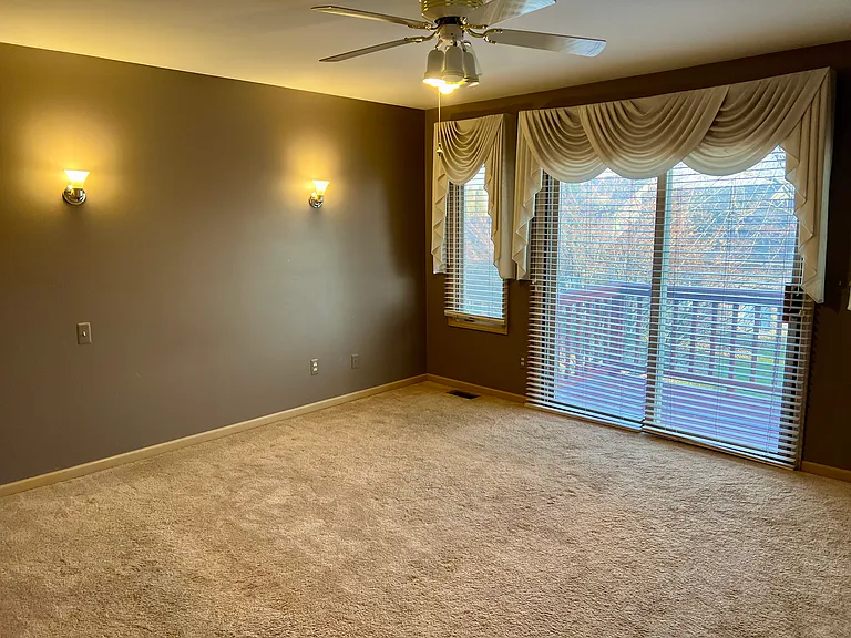 3263 Primrose Dr — Photo 18