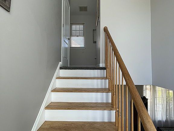2nd image of 136 Madison Ave