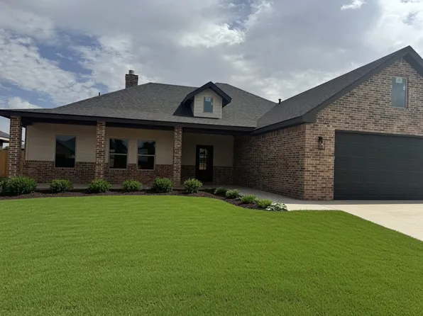 315 Cowboy Ln, Wolfforth, TX 79382