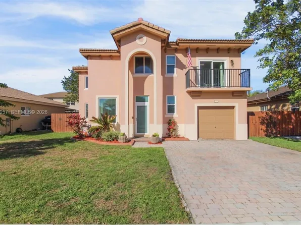 4241 NE 16th St, Homestead, FL 33033