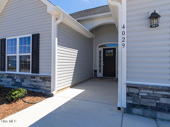 3rd image of 4029 Bluewater Boulevard