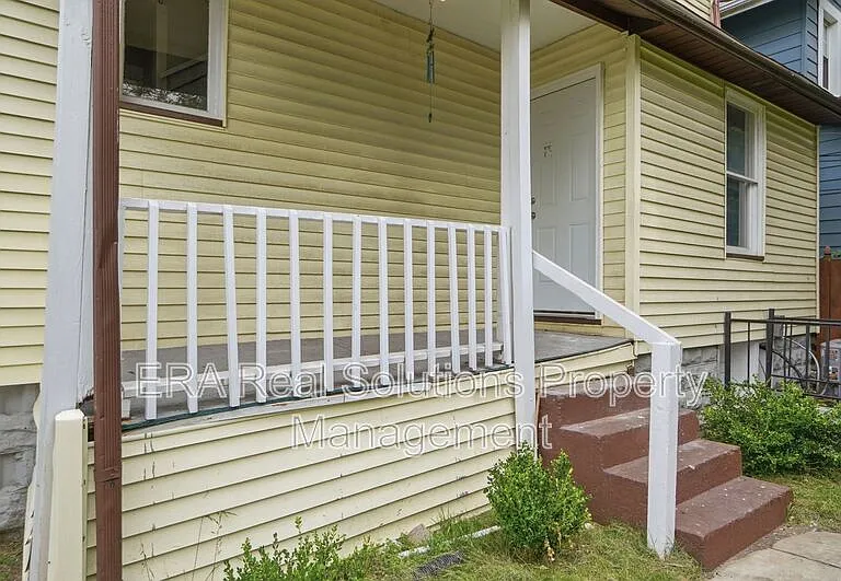 394 S Guilford Ave — Photo 37