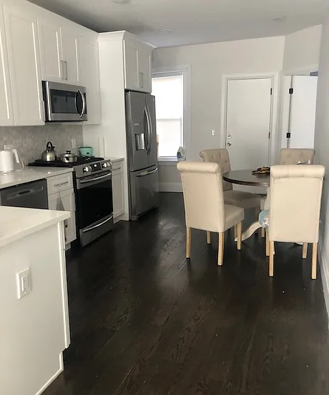 7 Strathmore Rd #1F — Photo 2