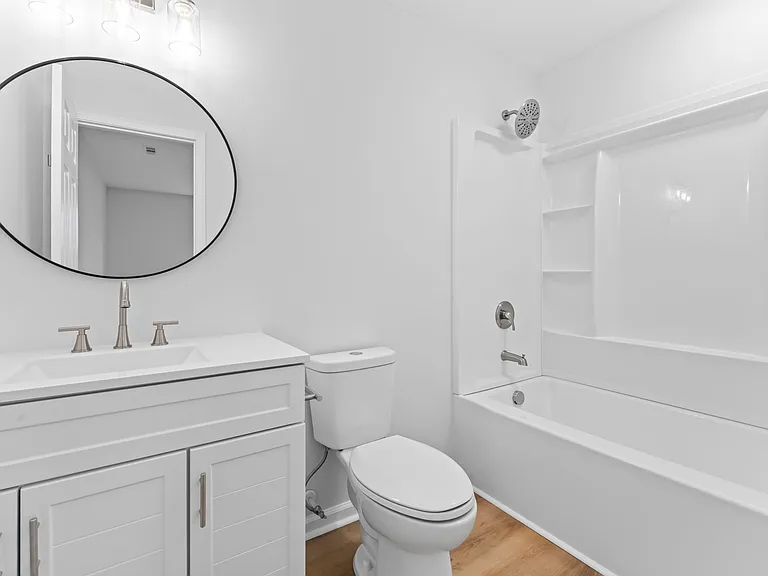 329 Simpson St — Photo 4
