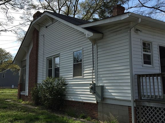 3rd image of 10301 Longdale Ave