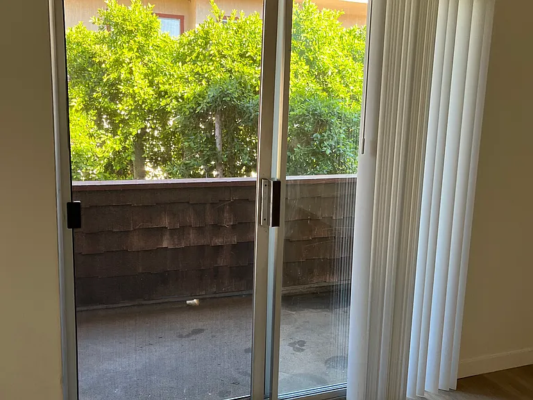 5400 Newcastle Ave #68 — Photo 9