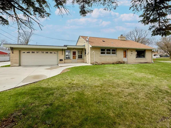 2909 South 76th STREET, West Allis, WI 53219