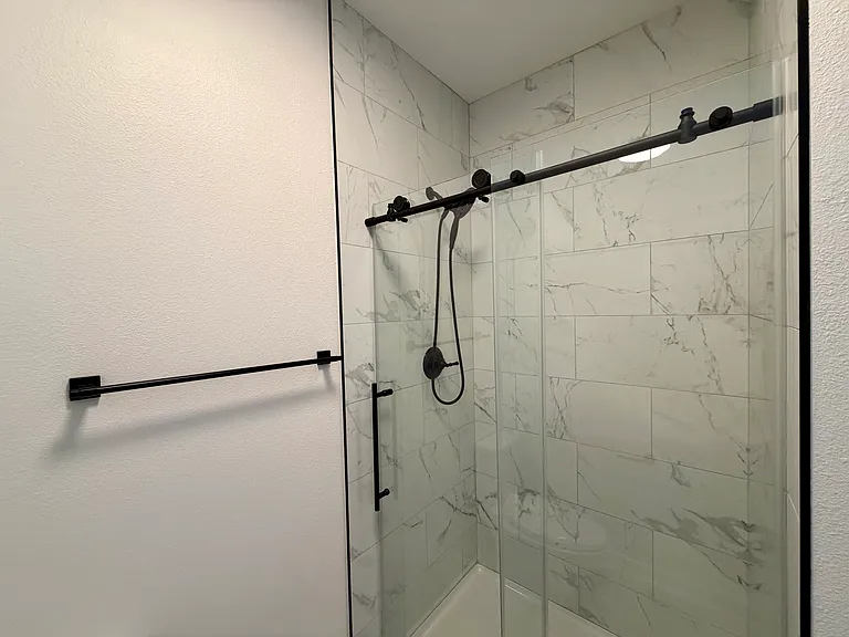 302 SW 6th St #20 — Photo 3