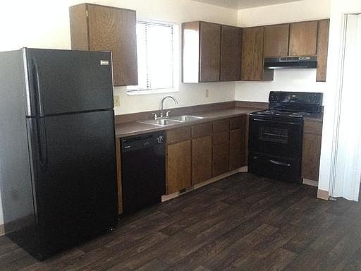 2nd image of 528 W Tiffany Town Dr