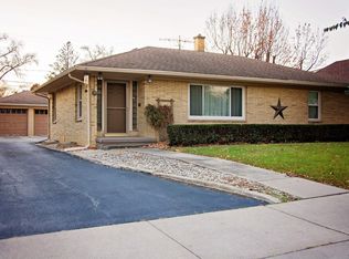 127 S Raynor Ave, Joliet, IL 60436